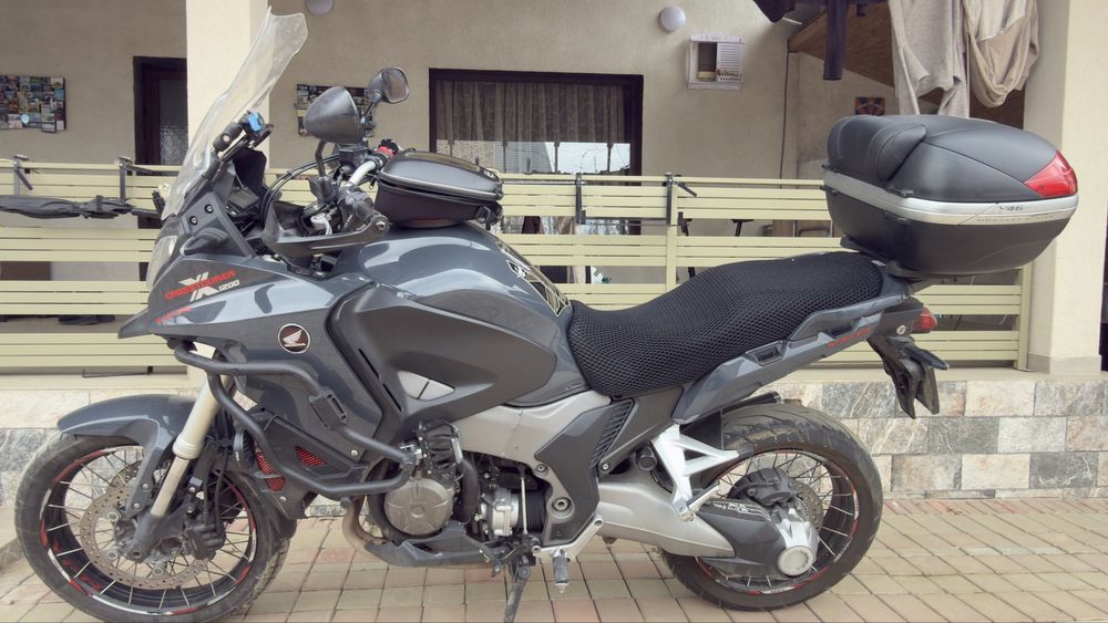 Honda Vfr 1200 x Crosstourer (vand / schimb)