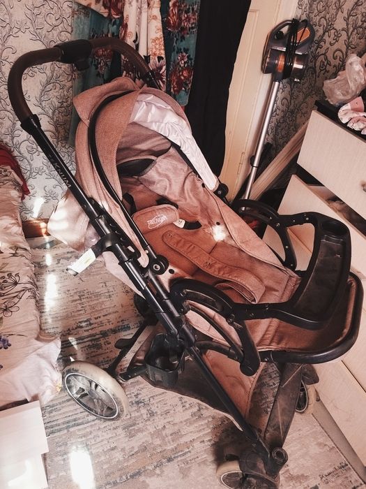 Продам детскую коляску