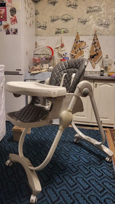 Стульчик для кормления б/у
