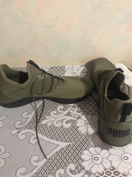 Кросовки puma, размер 45, привезены из Германии, новые., цвет хакки.