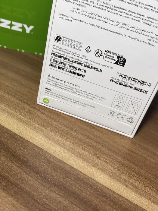 iPhone 16 • 128 GB • Black