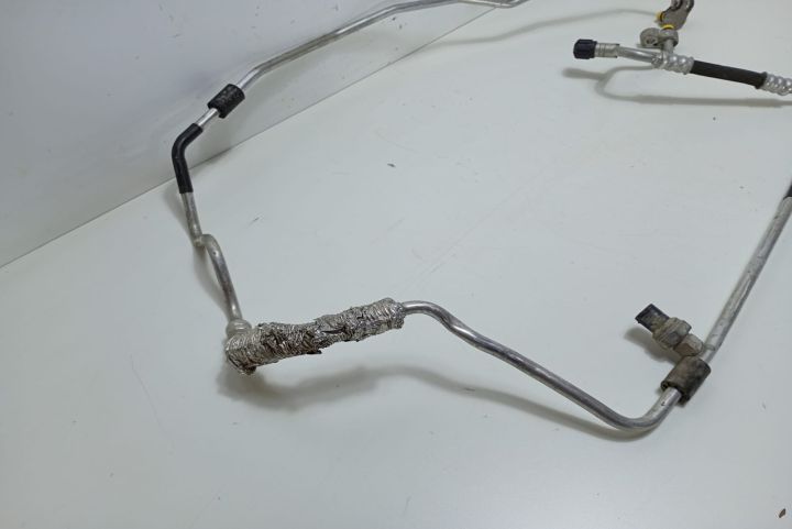 Conducta  clima AC 915173303 BMW Seria 3 E90/E91/E92/E93 (facelift) s