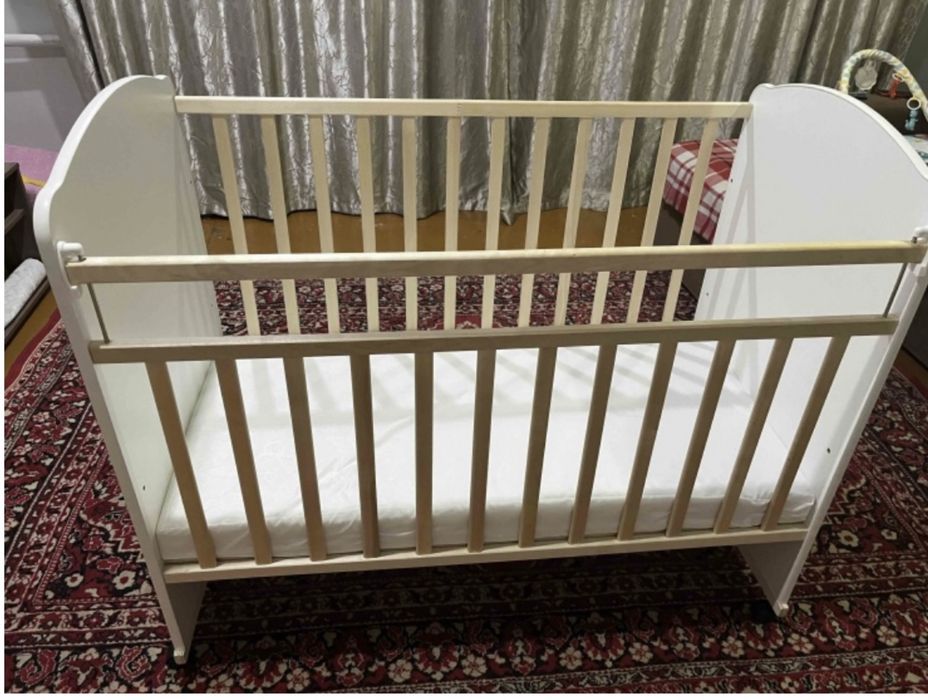 Продам детскую кроватку