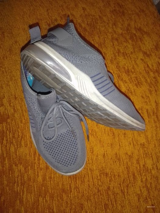 adidași foarte comozi