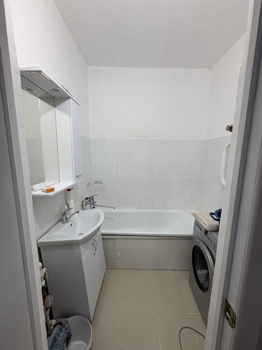 Сдам 2х комн квартиру