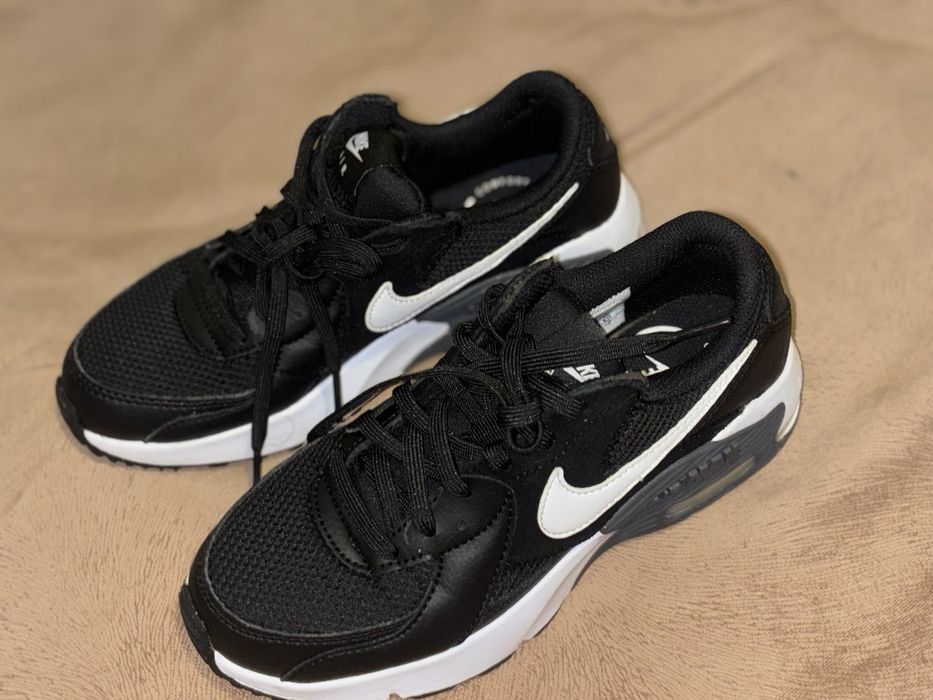 Nike (wmns nike air max excee))