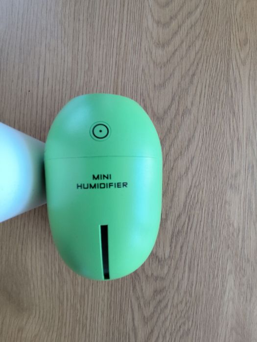 Mini umidificator cameră