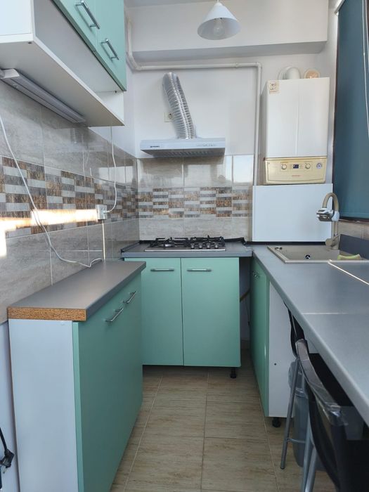 Închiriez apartament 2 camere + cameră dressing Militari Residence