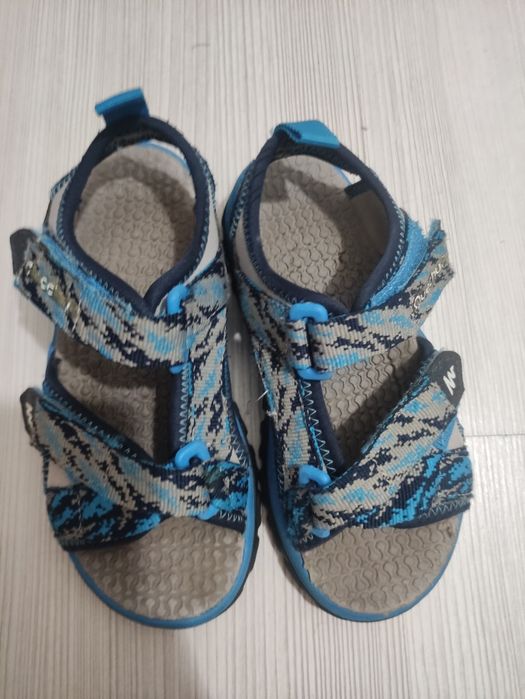 Детски сандали боти