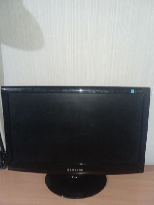 Продам мониторы, рабочие