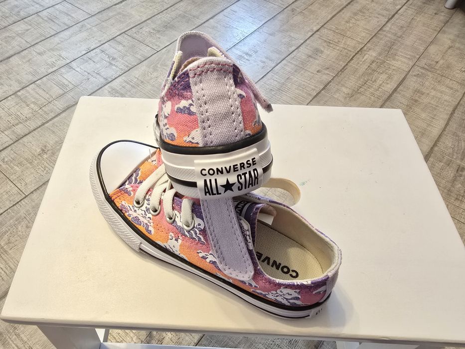 Converse pentru fetite