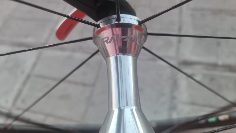 Фокус Изалко Карбон. Шосейка  Дура ейс 2х10 М разм.  Почти нов.