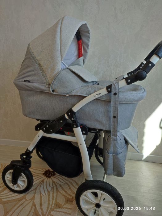 Продам коляску 2в1