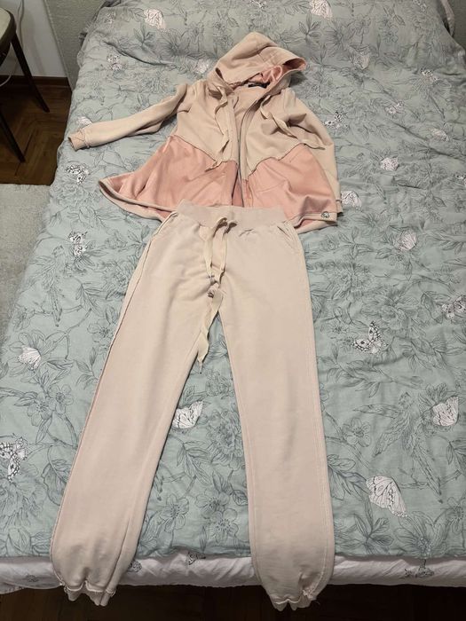 Екип дамски долнище и горнище