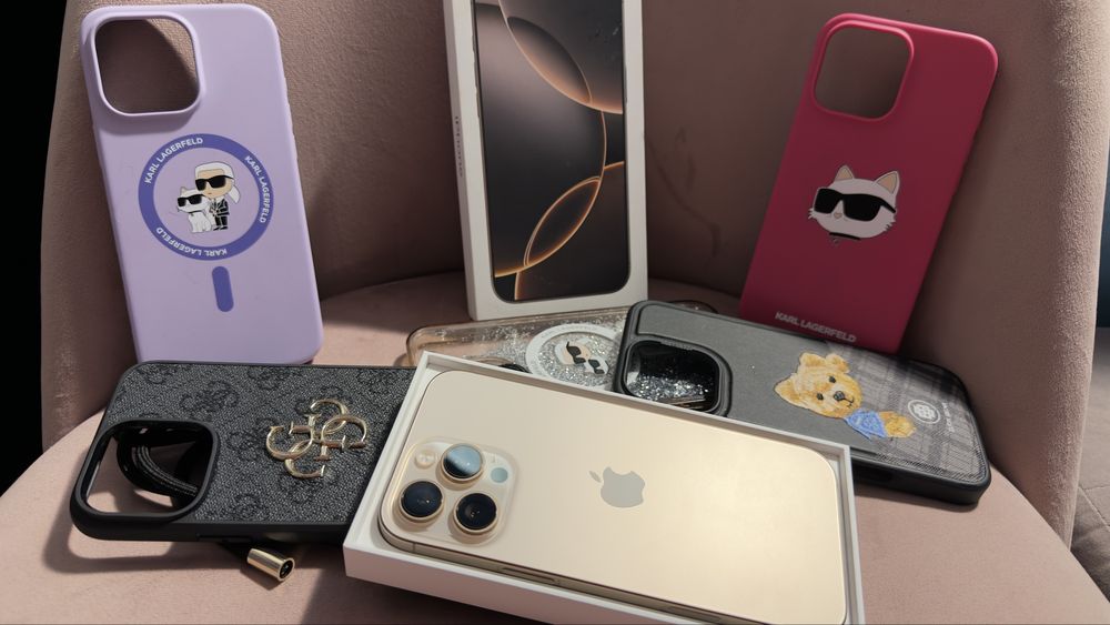 Iphone 16 Pro Max  ( gold )