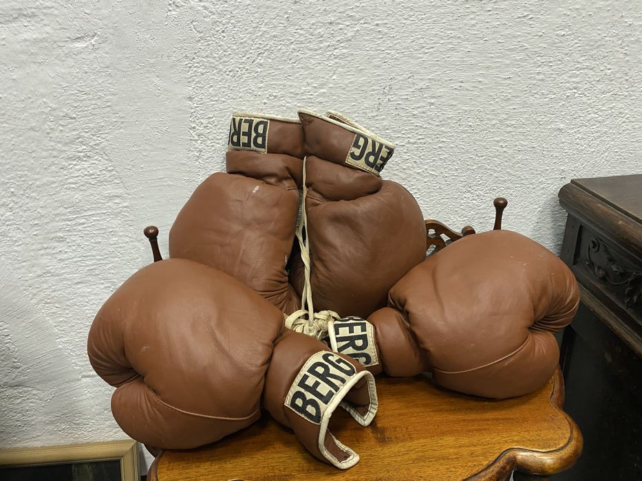 Винтидж боксови ръкавици BERG Knockout 12 oz – Германия, 1930–1945 г.
