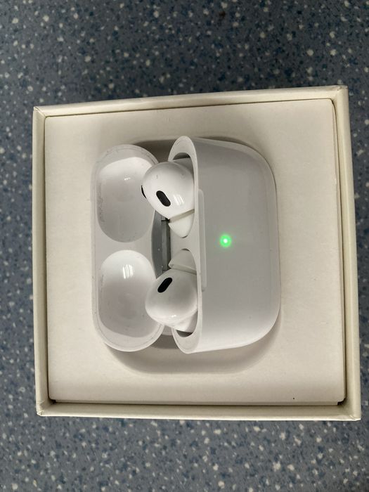продам наушники AirPods Pro 2