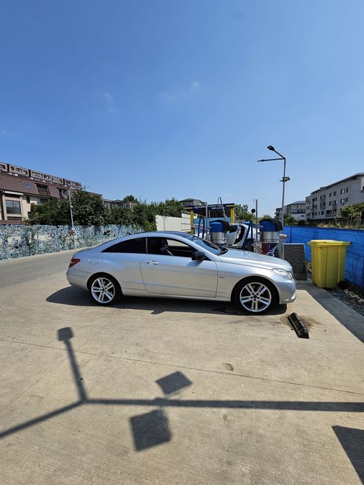Mercedes Benz E klass Coupe E250 CDI c207 intretinut