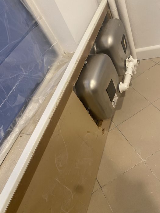 Кухненски шкафове с плот и 2 умивалника