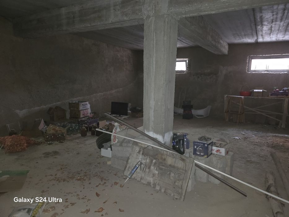 Rudakiy 181 dom yarim podval