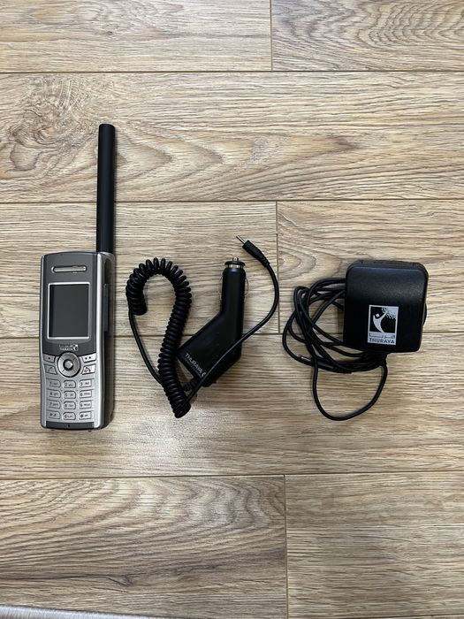 Спутниковый телефон Турая SG-2520.