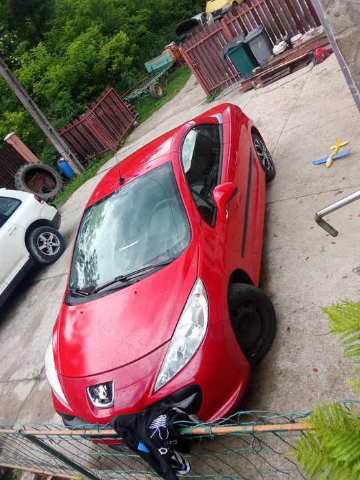 Vând peugeot 207 cc 1.6 benzina 120 cai 117000 km