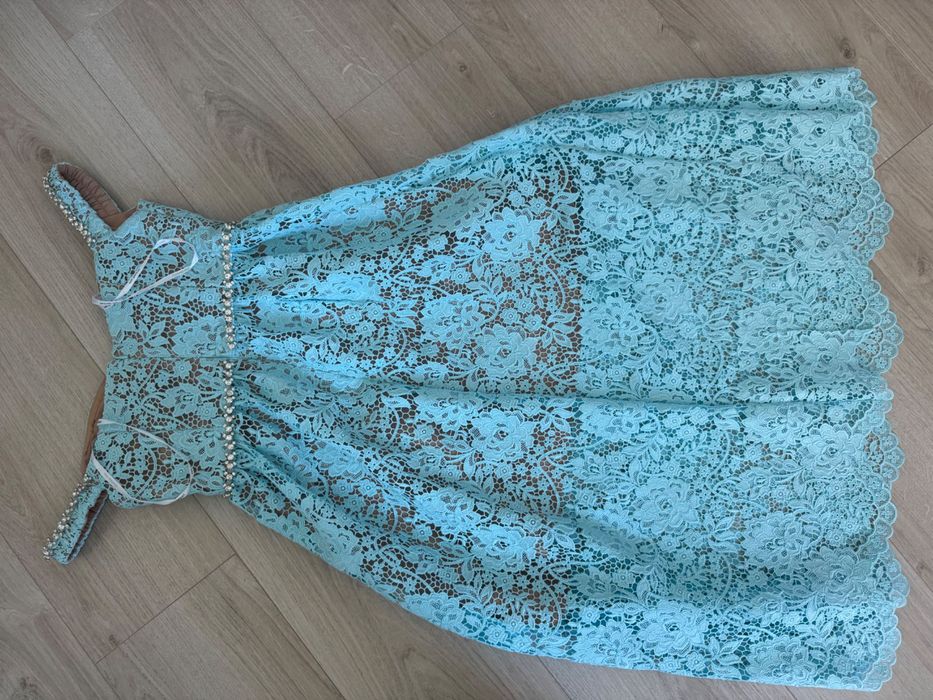 Self-portrait НОВА дантелена рокля 38