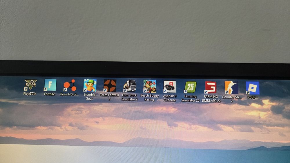 Sistem Gaming Complet i7+16gb RAM + GTX 1050TI 4GB GDDR5 + Monitor 22" Full HD ideal GTA5 FiveM Fornite CS2 Roblox Minecraft