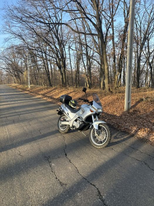 Vând Aprilia Pegaso