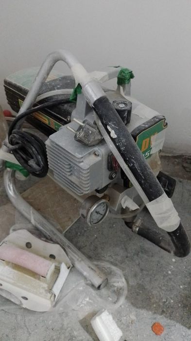 Безвоздушный краскопульт