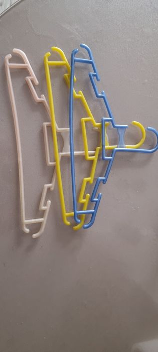 Вешалки   детской одежды