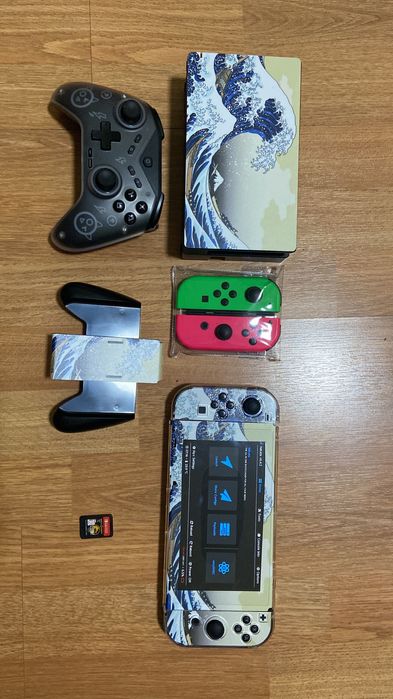 Прошитый Нинтендо свитч 128 гигов продам срочно!!! Или могу обменятся