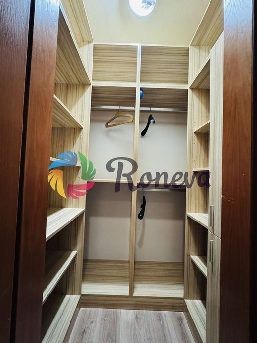 Тристаен луксозно обзаведен Конфуто!!!