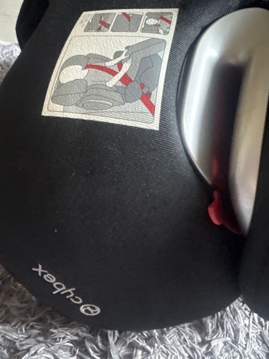 Продам детское автомобильное кресло CYBEX SOLUTION Q 2-Fix