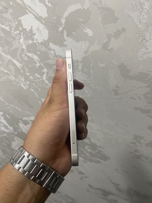 Iphone 12 128gb 81 yomkost karopka bor idyal ochilmagan