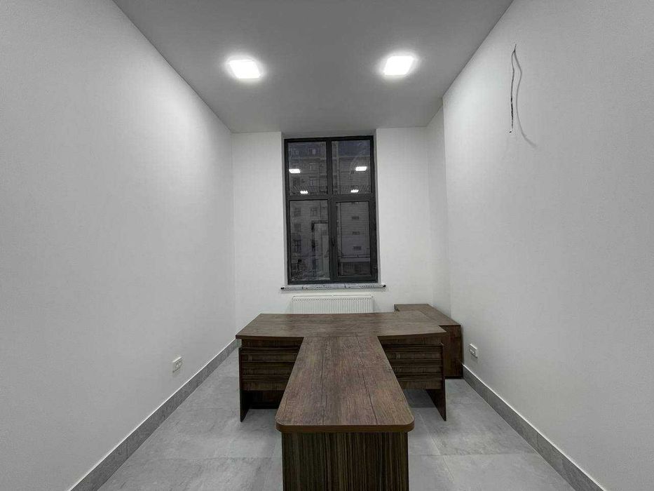 Сдается современный офис в новом здании 75м2 | 1 Линия(RG)