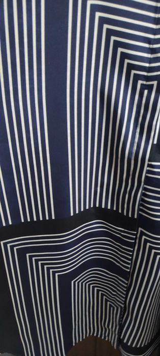 Стилна рокля MANGO