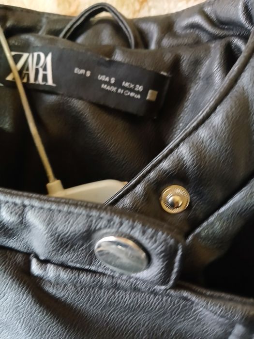 Дамско кожено яке ZARA