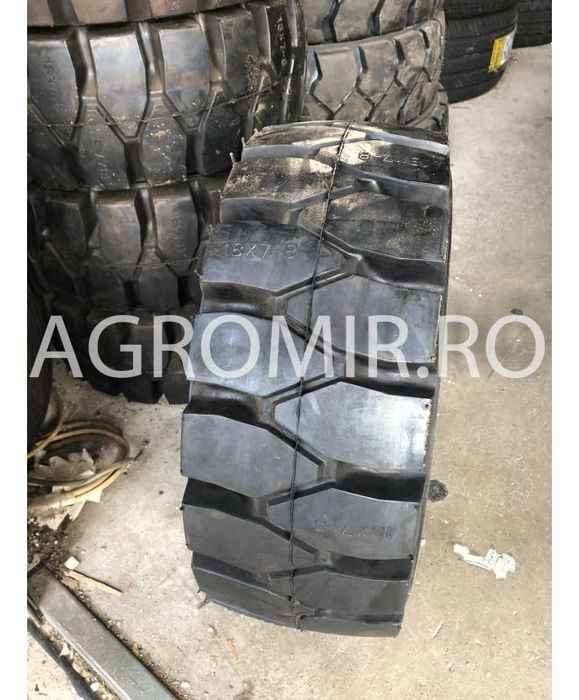 Anvelope 18x7-8 solid