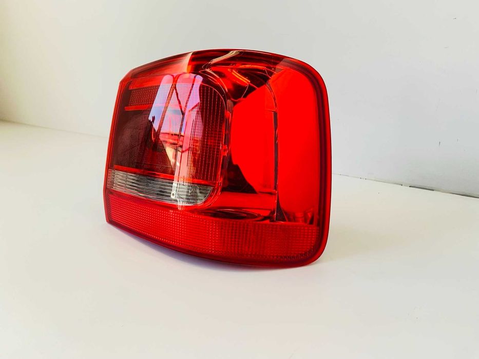 десен стоп VW Touran 2010-2015г. #1023V.