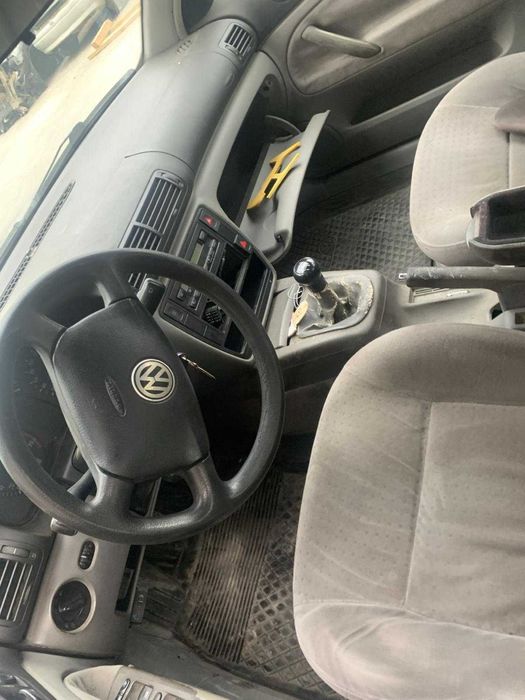 Piese  VW Passat  B5  1.6  , 74kw  , din 1977   ahl