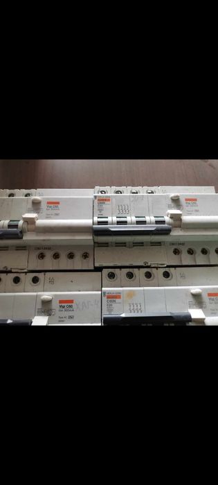 Автоматични превключватели