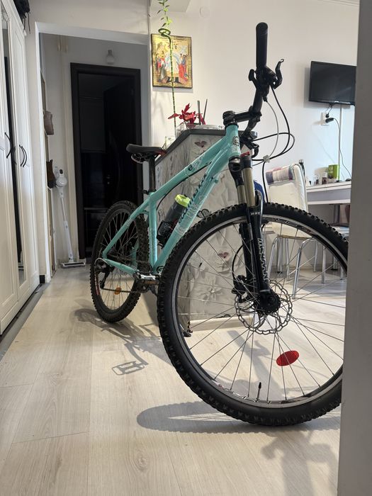 Vand biciclata commercal in stare buna de functionare