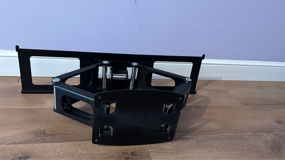 Продам кронштейн новый