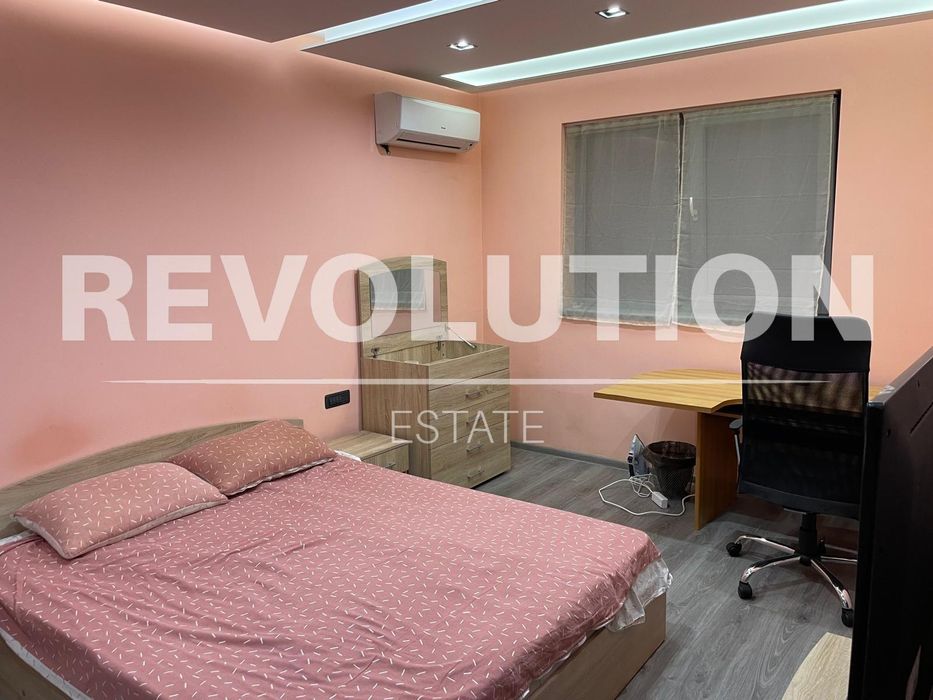 Дава се под наем Тристаен апартамент в Варна, Бриз - 160 кв.м за 897.6 € - Снимка #3