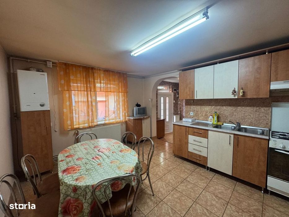 Casa individuala cu 1200 teren si garaj separat - Marasti