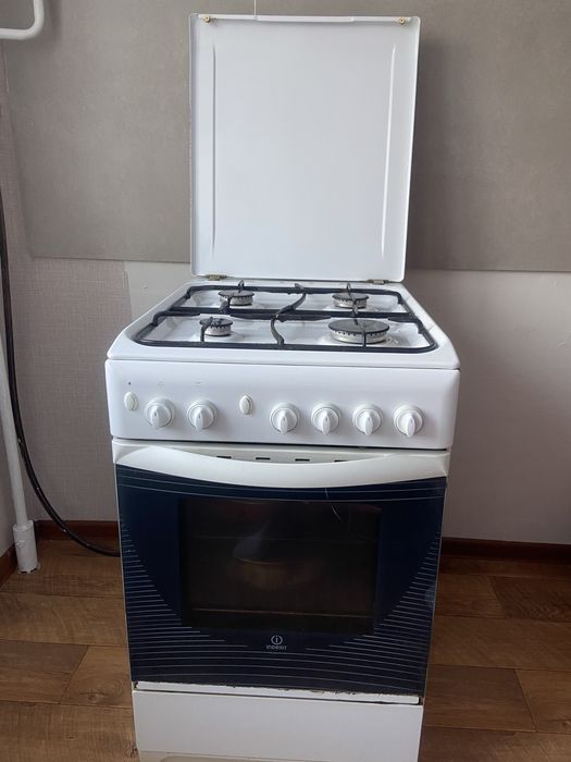 Газ плита, рабочая б/у