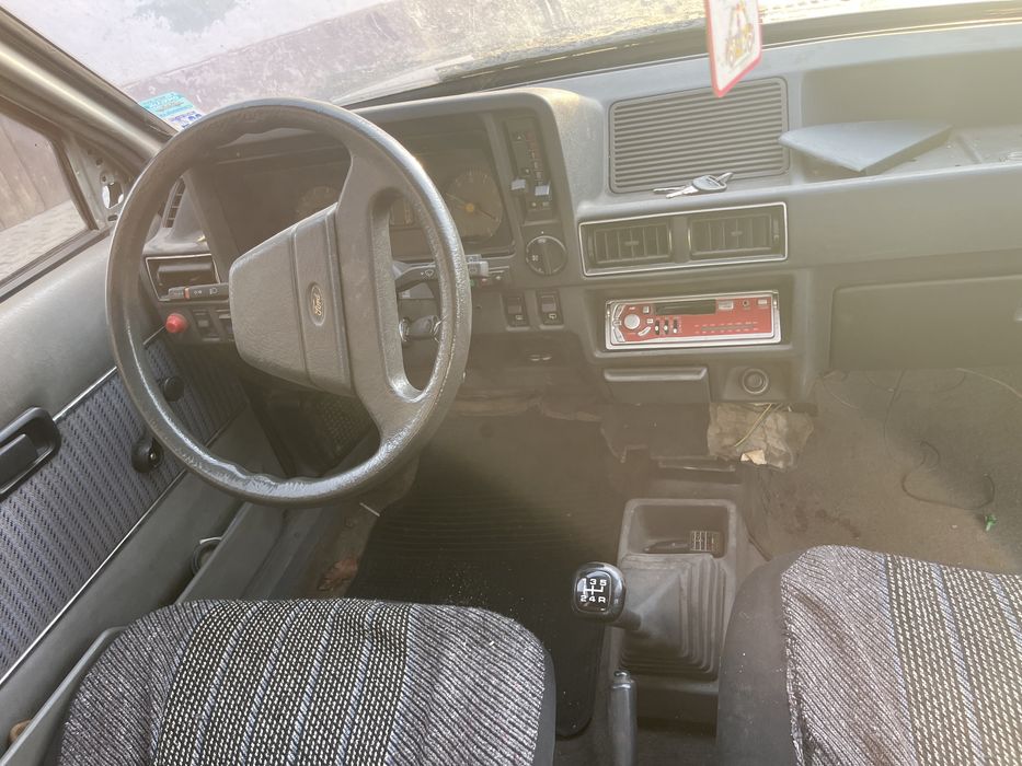 Vand ford escort