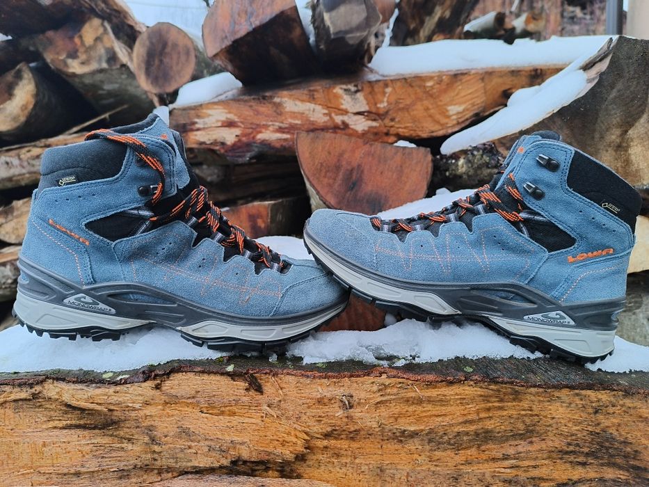 Ghete de munte Lowa Goretex 44