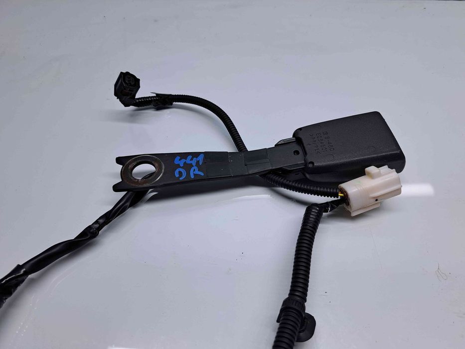 Capsa centura dreapta fata Toyota Rav 4 III (ACA3, ACE, ALA3, GSA3, Z